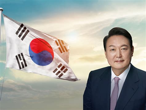 Emirates News Agency - President Yoon Suk-yeol of South Korea commences