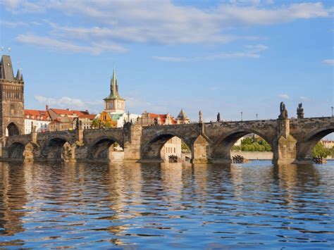 カレル橋 [charles bridge] ｜ チェコ観光