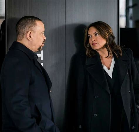 Liv And Fin Chicago Justice Svu Law And Order Svu