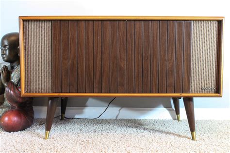 Magnavox Micromatic Record Player Console Model 1sc601 Collectors Weekly
