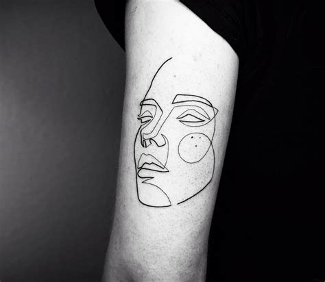 Minimalist line art, line drawing woman, digital printable, art print download, modern abstract art, minimalist print, instant download ••• please note: Face tattoo by Mo Ganji | Photo 23301