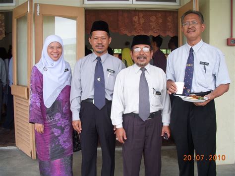 Employees at kawalan keselamatan prestasi mewah sdn bhd. SMK BANDAR MAHARANI, MUAR: Taklimat Tender Keselamatan ...