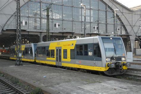 Find information about leipzig hbf station here. Leipzig Hbf - BurgenlandBahn BR672 - World Railways Photo