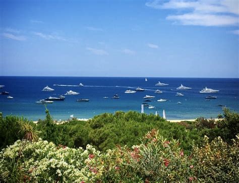Située sur la commune de ramatuelle, cette longue plage de sable s'étend sur près de 5 km. Plages de Ramatuelle - Pampelonne - Nouvelles concessions ...