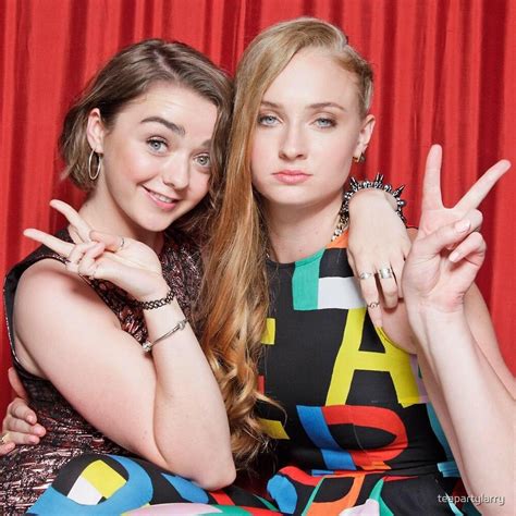 Sophie Turner And Maisie Williams Mophie By Teapartylarry Redbubble