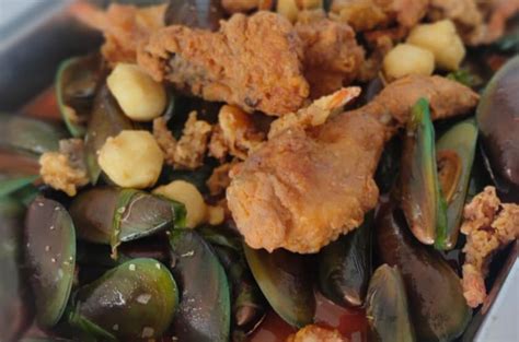 Nah, kali ini kami akan membagikan resep cireng isi bakso, camilan dari bahan tepung dengan tekstur kenyal dan isian yang nikmat. Kuliner Seafood Batang - Tempat Santap Seafood Di Padang ...
