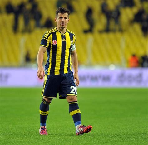 Diye merak ediyorsanız doğru sayfadasınız. Emre Belözoğlu, Fenerbahçe'ye dönüyor! İşte perde arkası ...