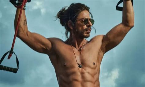 Shah Rukh Khans Shirtless Pathaan Pic Broke The Internet Shark