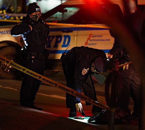 Man Shoots Himself In Leg On East Side Nypd Amnewyork
