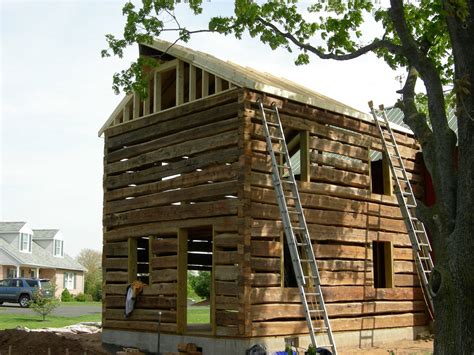 Historically nearly all log cabins have had lap siding on them. Siding Repairs Log Cabin Repair - Can Crusade