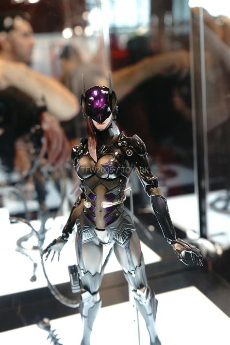 Nycc 2014 Play Arts Kai Dc Variant And Batman Timeless Figures The