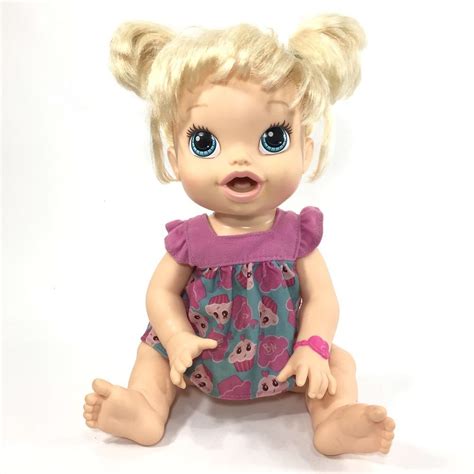 2013 Blonde Pigtails Baby Alive Bilingual All Gone Doll Cupcake Cutie