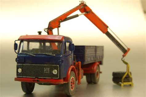 Freco Scale Models Volvo F86 With Crane