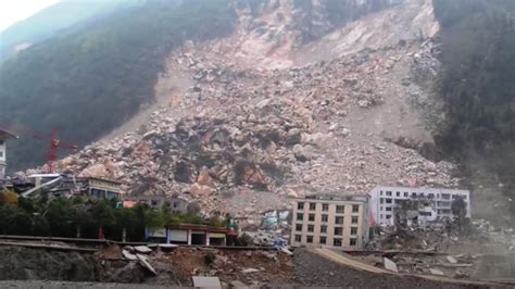 5 Massive Landslides Caught On Camera Landslide Massive Catch