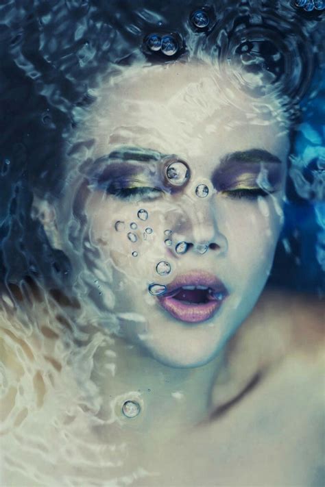 Great Expression Under The Water Water Photography Water Art