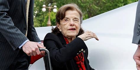 Dianne Feinstein Didnt Reveal She Had Complications From Shingles Like