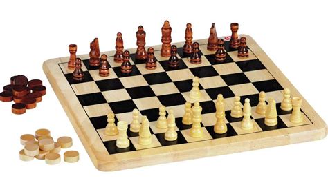 Chad Valley Wooden Chess And Draughts Board Game £450 Chad Valley 40
