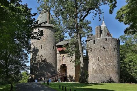 25 Pictures That Show Why Castell Coch Has Been Unique For 125 Years