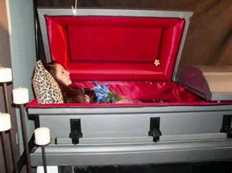 This video shows beautiful women in their funeral caskets! Rest In Peace 2 - YouTube