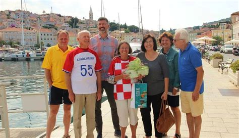 Loyal Austrian Tourists Visit Croatian Island 55 Years In A Row