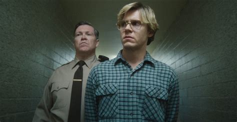 Evan Peters Explains Transformation Into Jeffrey Dahmer For Monster