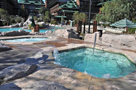 Häufig gestellte fragen zu hotels mit whirlpool. Disney's Wilderness Lodge Guide | Walt Disney World