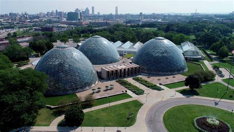 In 2019 Mitchell Park Domes Free Day Is First Thursday Of The Month
