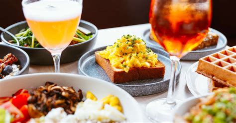 best brunch in nyc good brunch spots to try in every nyc neighborhood thrillist