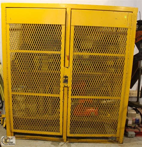 Large Heavy Duty Lockable Metal Storage Cage