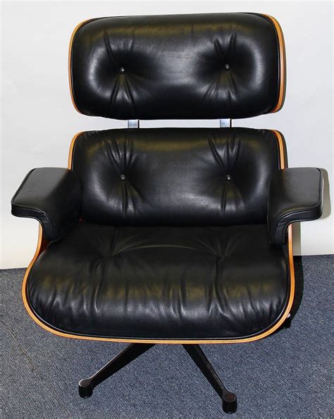 This product will be permanently discontinued on june 30th last in stock! VITRA, Charles and Ray Eames Lounge Chair and Ottoman ...