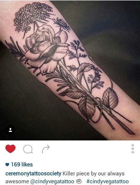 40 Tattoo Flower Dotwork 
