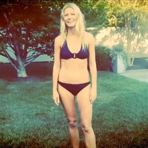 Gwyneth Paltrow Slips Into A Bikini For Her Ice Bucket Challenge Gwyneth Paltrow Bikini Clad