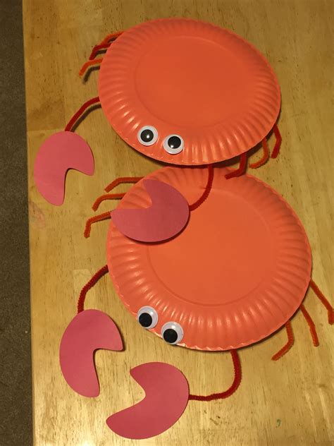 Rocking Paper Plate Crab Craft That S Easy Enough For Kids Of Any Age
