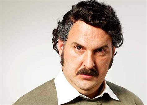 Pero sí me ha pasado que cuando estoy prendido me llega una inspiración, una frase, y es como si él a veces me hablara. "No vuelvo a hacer el personaje de Pablo Escobar" dice ...
