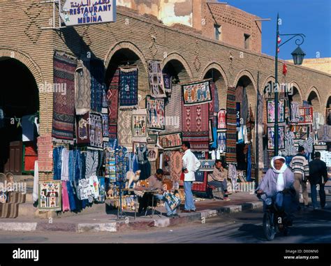 Tozeur Tunisia Street Hi Res Stock Photography And Images Alamy