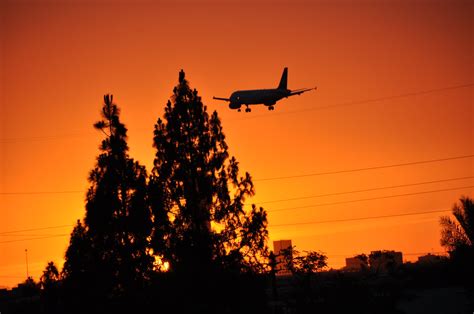 Phoenix Airport At Sunset Us Airways Flight Landing In Pho Flickr