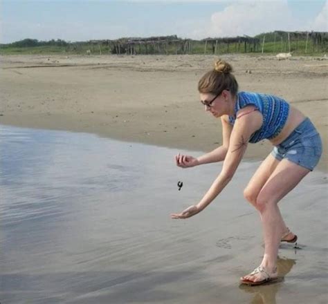 Perfectly Timed Photos 48 Pics