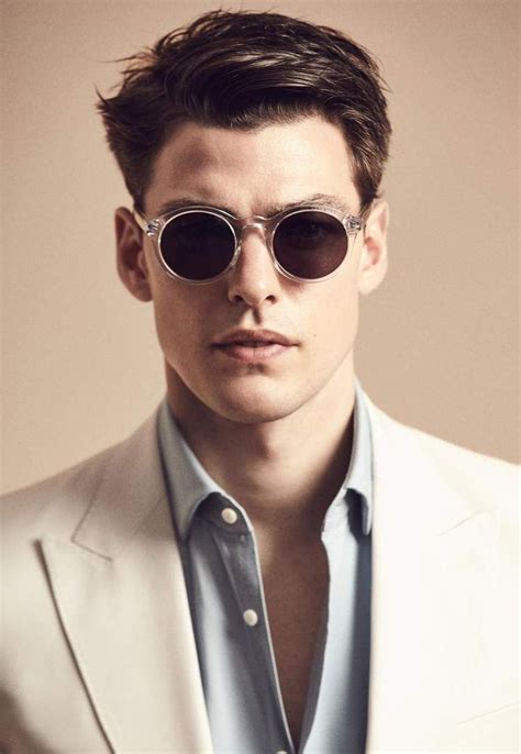 Pin By John Dench On Maskulin Style In 2021 Best Mens Sunglasses