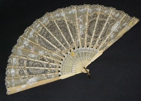 Antique French Dieppe Carved Ox Bone And Silk Lace Fan Cherubs Putti