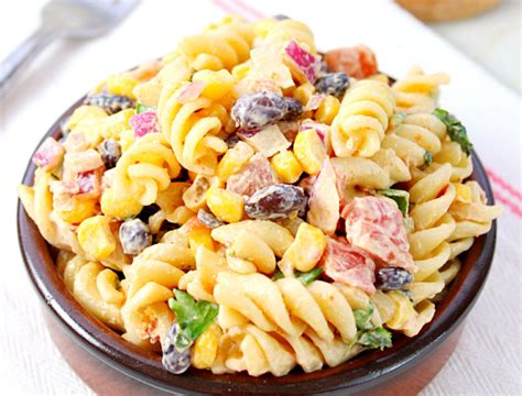 Watch the video showing you how to make this recipe, then scroll to the bottom of this post and print out the recipe so you can make it at home. 15 Crazy Good Summer Pasta Salad Recipes (With images) | Summer pasta salad recipes, Chipotle ...