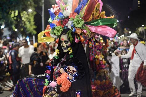 Día de los Muertos is a colorful tradition to remember loved ones Here s what it means