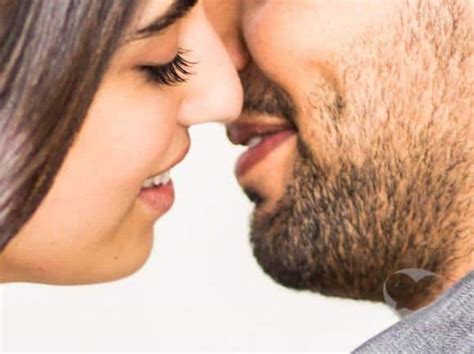 صور قبلات متحركة اشكال القبلات عيون الرومانسية