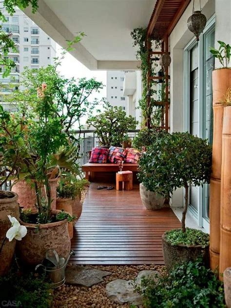 Balcony garden best ideas for inspiration. Creative Ideas for Balcony Garden Containers | Balcony ...