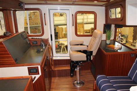 Rely on natural elements such as plants to enliven the interior, they will be a nice idea for both styles. Nordic Tugs 40 | Seattle Yachts | Dealer Southeast & West ...