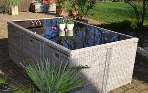 Gartenmöbel aus kunststoff und polyrattan sind ebenso einfach schön zu halten. Polyrattan Rattan Geflecht Garten Sitzgruppe Toscana XL in ...