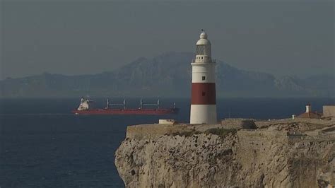 Check spelling or type a new query. اعتقال شبكة لتهريب مغاربة بين جبل طارق وإسبانيا