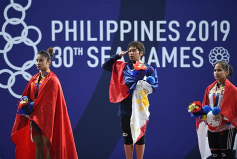 hosts philippines continue impressive start to southeast asian games