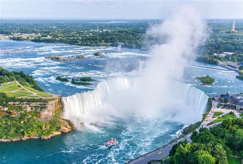 10 Top Tourist Attractions In Canada With Map And Photos Touropia