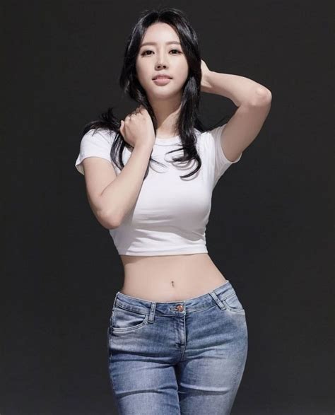 Asian Model Girl Korean Beauty Tight Jeans Girls Asian Style Dress