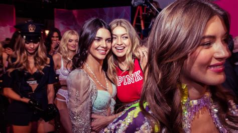 Kendall Jenner And Gigi Hadid How The New Class Ruled Backstage At The